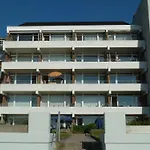 Wyker Apartment *